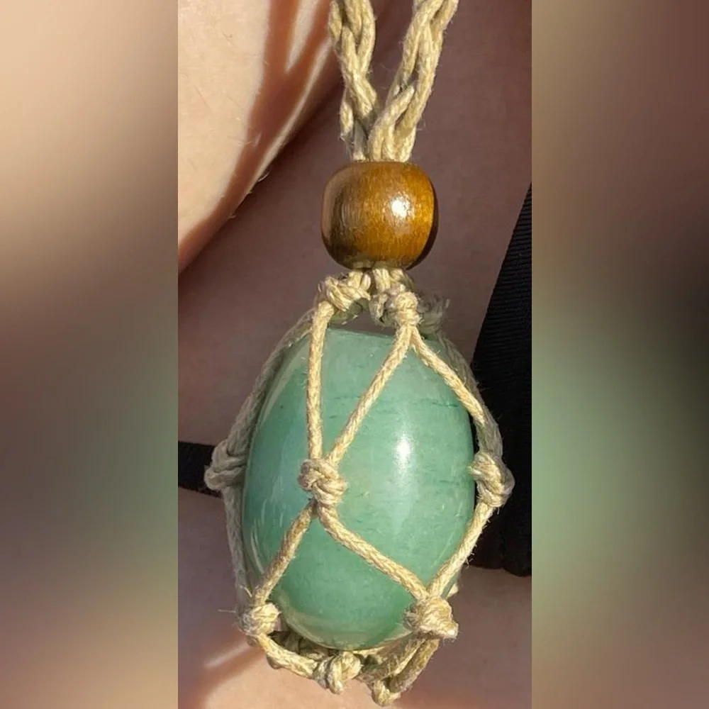 HANDMADE CRYSTAL QUARTZ JEWELRY NECKLACE - Picture 2 of 2